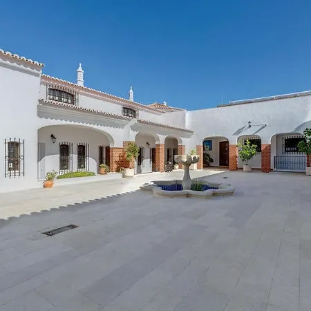 Solar Do Monte 3 شقة *